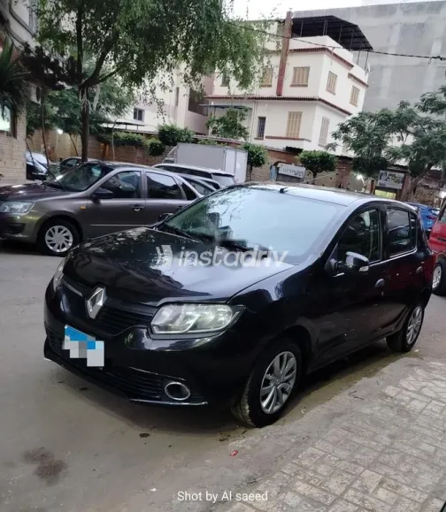 رينو سانديرو 2016 أسود مستعملة للبيع - 1