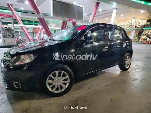 رينو سانديرو 2016 أسود مستعملة للبيع - 6