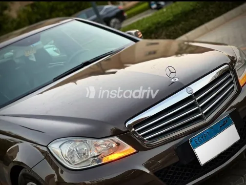 Mercedes C 180 2013 White Used for Sale - 4