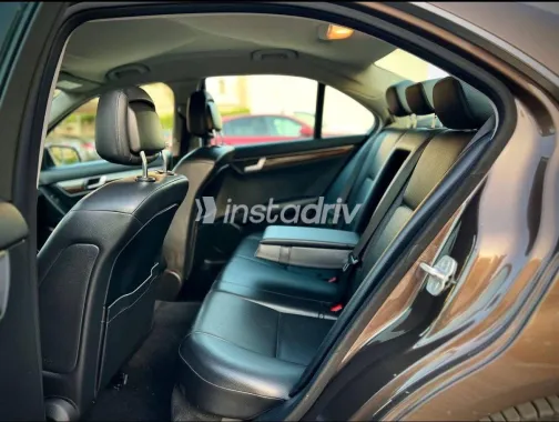 Mercedes C 180 2013 White Used for Sale - 9