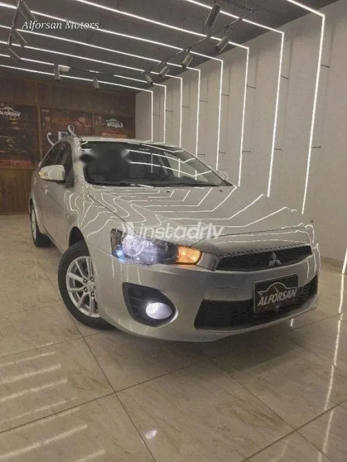 ميتسوبيشي لانسر 2018 ذهبي مستعملة للبيع - 4