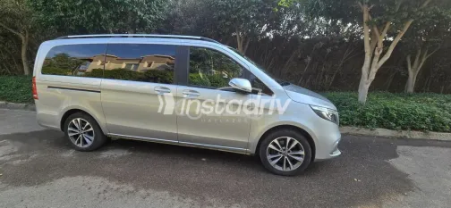 مرسيدس فى 250 2020 فضي مستعملة للبيع - 2