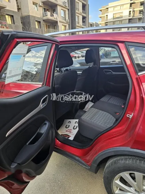 MG ZS 2025 White Used for Sale - 9