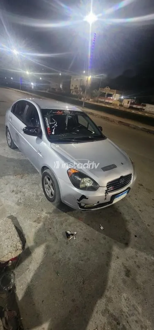 Hyundai Accent 2010 Silver Used for Sale - 3