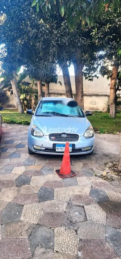 Hyundai Accent 2010 Silver Used for Sale - 6