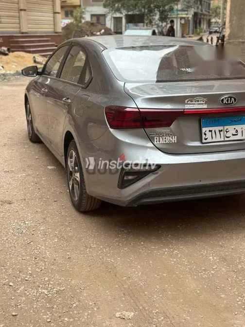 Kia Cerato 2021 Silver Used for Sale - 7