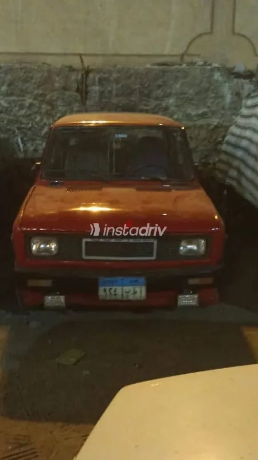 فيات 128 1977 أحمر مستعملة للبيع - 2