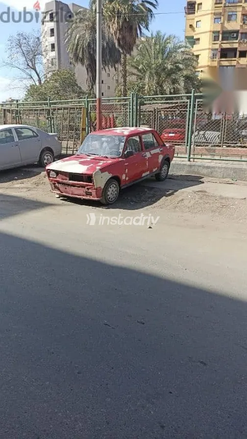 فيات 128 1977 أحمر مستعملة للبيع - 4