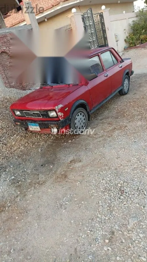 فيات 128 1977 أحمر مستعملة للبيع - 6