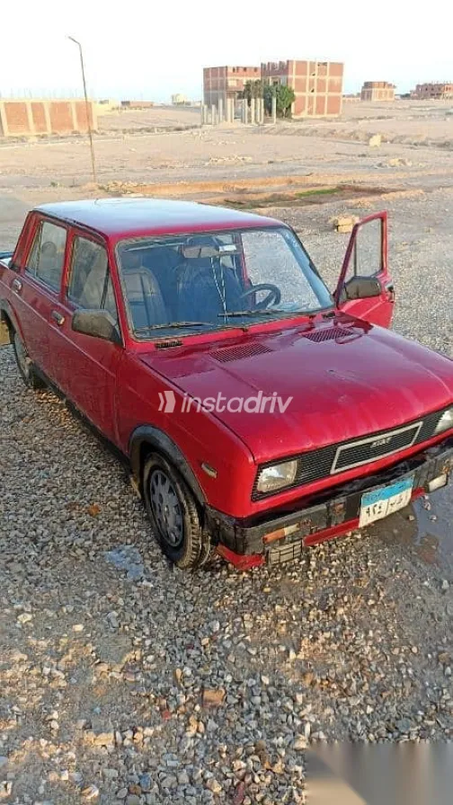 فيات 128 1977 أحمر مستعملة للبيع - 8