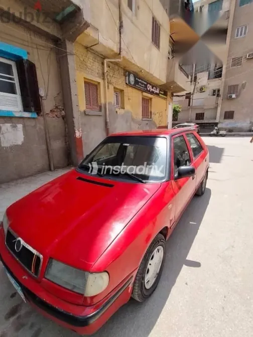 سكودا فيليشيا 2000 أحمر مستعملة للبيع - 3