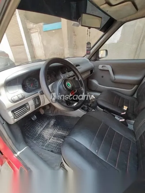 سكودا فيليشيا 2000 أحمر مستعملة للبيع - 6