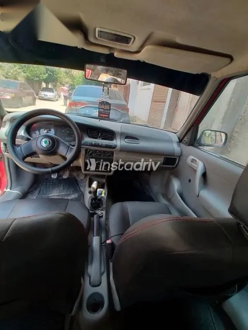 سكودا فيليشيا 2000 أحمر مستعملة للبيع - 8