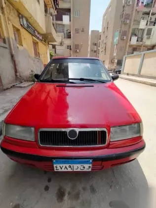 سكودا فيليشيا 2000 أحمر مستعملة للبيع