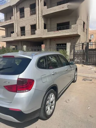 بي ام دبليو X1 2012 فضي مستعملة للبيع