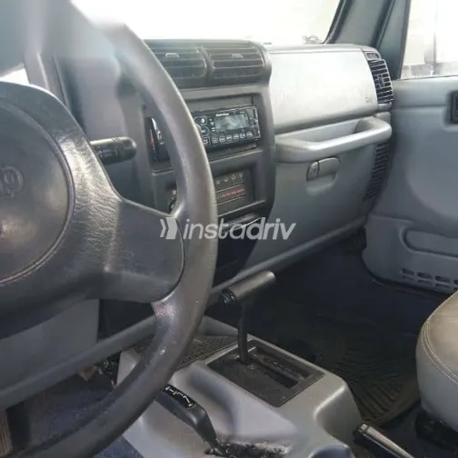 جيب رانجلر 1994 أزرق غامق مستعملة للبيع - 7