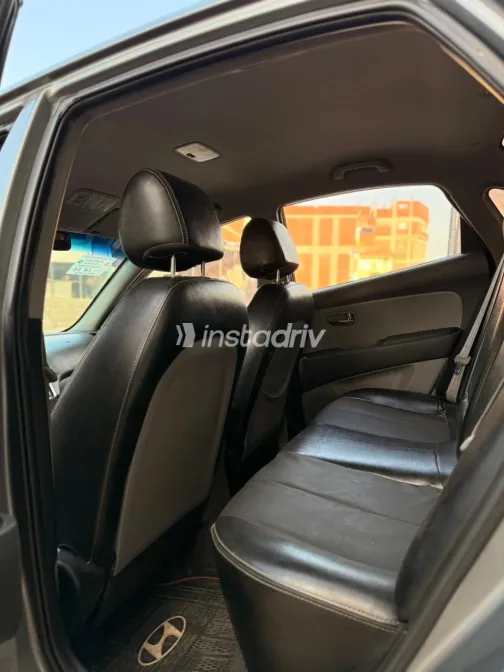 Hyundai Avante 2010 White Used for Sale - 4