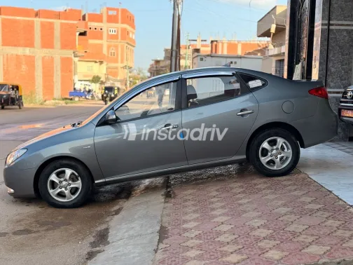 Hyundai Avante 2010 White Used for Sale - 10