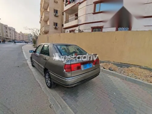 سيات توليدو 1994 فضي مستعملة للبيع - 3