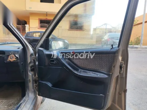 سيات توليدو 1994 فضي مستعملة للبيع - 10