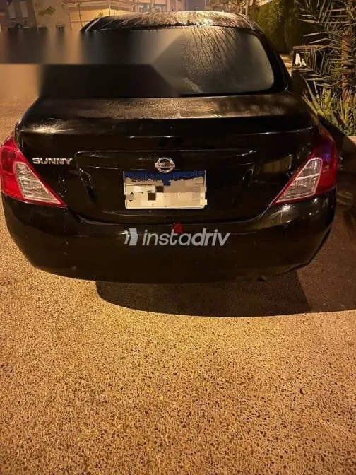 نيسان صنى 2013 أسود مستعملة للبيع - 2