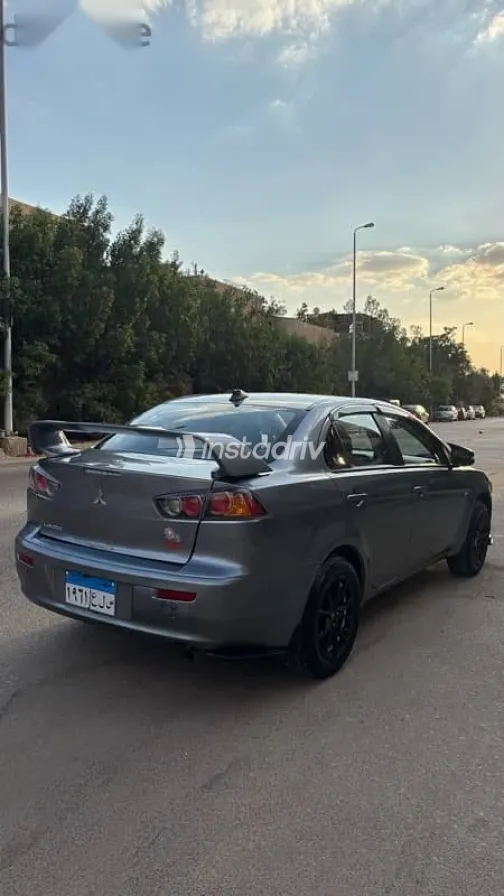 ميتسوبيشي لانسر 2016 رمادي مستعملة للبيع - 5
