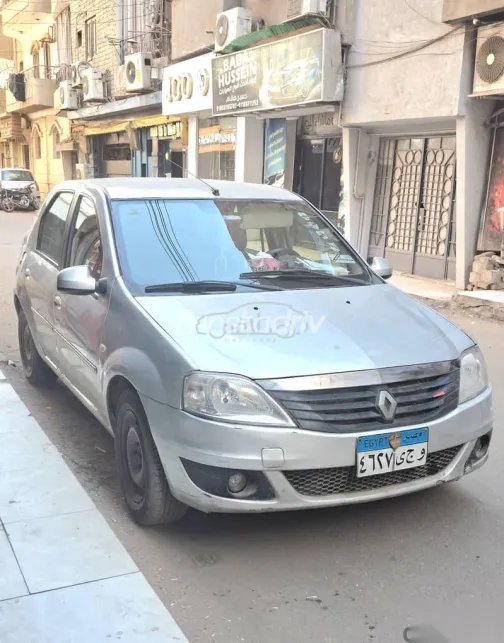Renault Logan 2010 Silver Used for Sale - 1