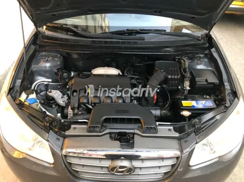 هيونداي إلنترا اتش دى 2008 أبيض مستعملة للبيع - 4