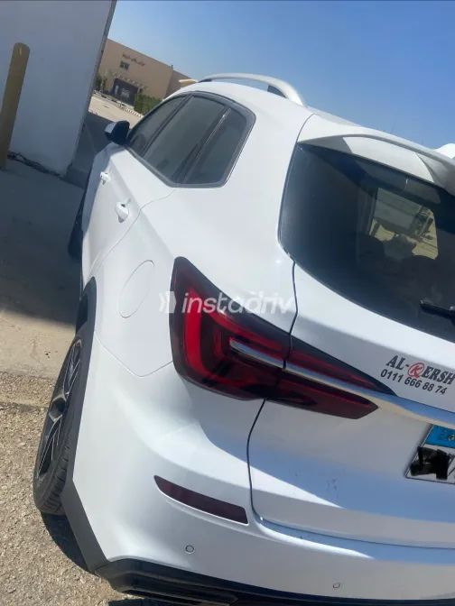 ام جى ار اكس 5 بلس 2024 أبيض مستعملة للبيع - 2