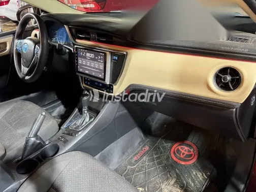 Toyota Corolla 2017 Burgundy Used for Sale - 5