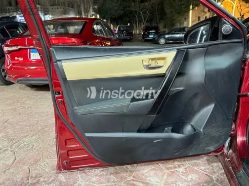 Toyota Corolla 2017 Burgundy Used for Sale - 7