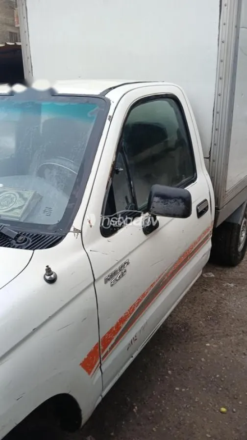 تويوتا هايلكس 1999 أبيض مستعملة للبيع - 2