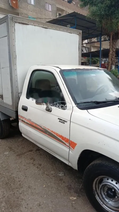 تويوتا هايلكس 1999 أبيض مستعملة للبيع - 4