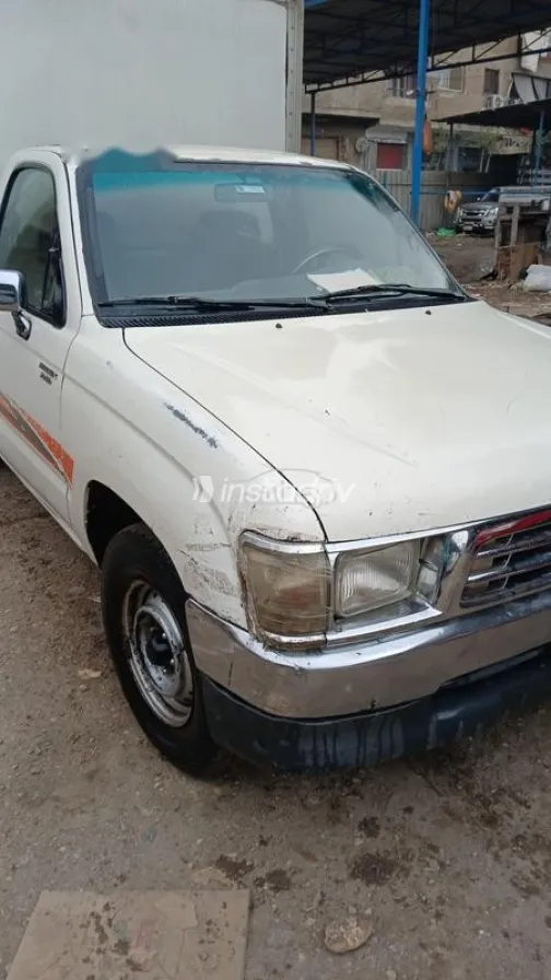 تويوتا هايلكس 1999 أبيض مستعملة للبيع - 5