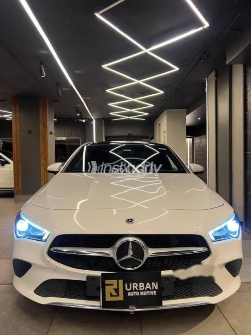 مرسيدس CLA 200 2022 أبيض مستعملة للبيع - 1