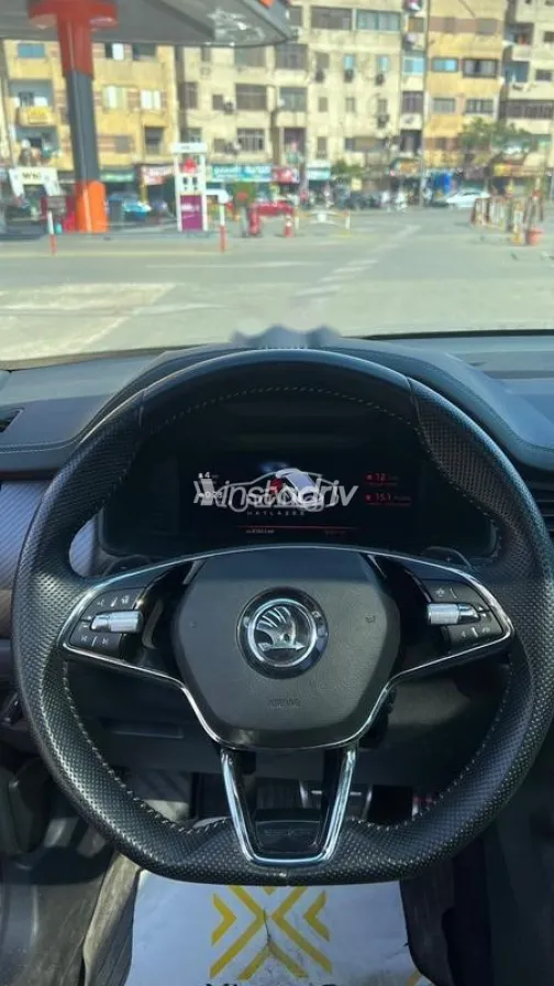 سكودا كودياك 2024 أبيض مستعملة للبيع - 8