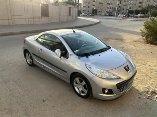 بيجو 207 2012 فضي مستعملة للبيع