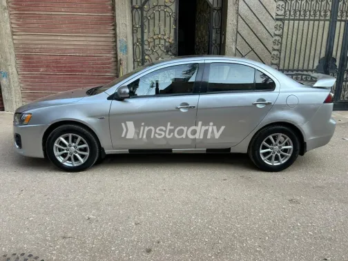 ميتسوبيشي لانسر اى اكس شارك 2016 فضي مستعملة للبيع - 7