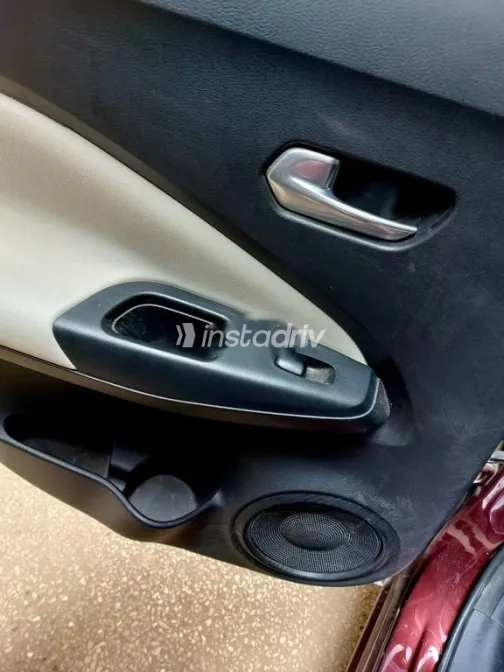 نيسان جوك 2022 أحمر غامق مستعملة للبيع - 3