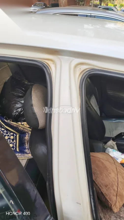 Daewoo Nubira 1997 White Used for Sale - 5