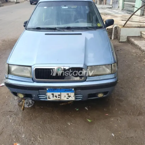 سكودا فيليشيا 1995 سماوي مستعملة للبيع - 1