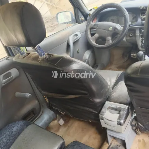 سكودا فيليشيا 1995 سماوي مستعملة للبيع - 5