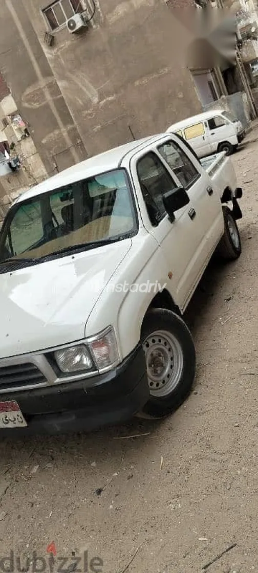 Toyota Hilux 1998 White Used for Sale - 2