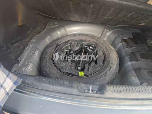 هيونداي إلنترا 2016 فضي مستعملة للبيع - 8