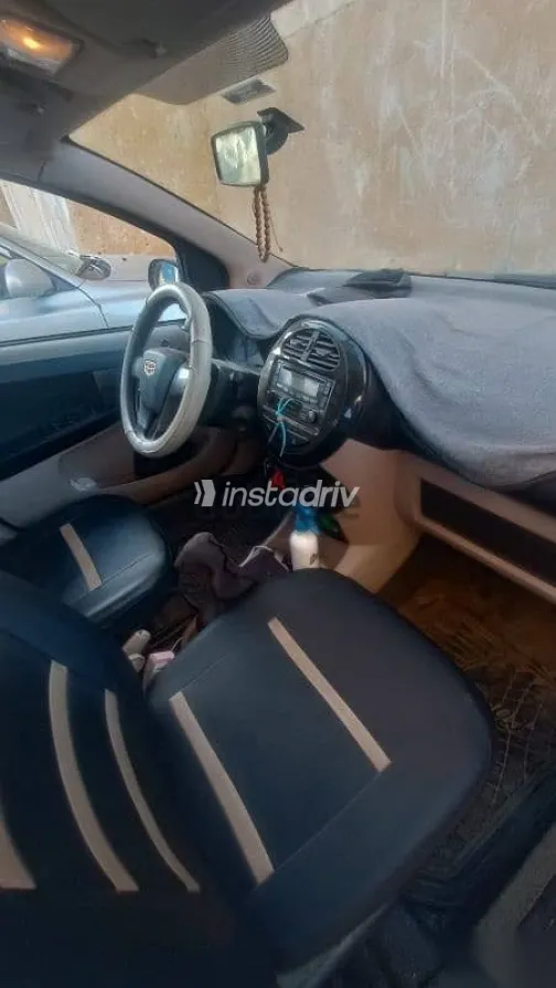 جيلي باندينو 2015 أسود مستعملة للبيع - 3