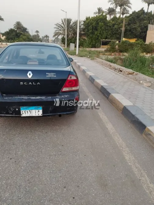رينو سكالا 2011 أزرق غامق مستعملة للبيع - 4