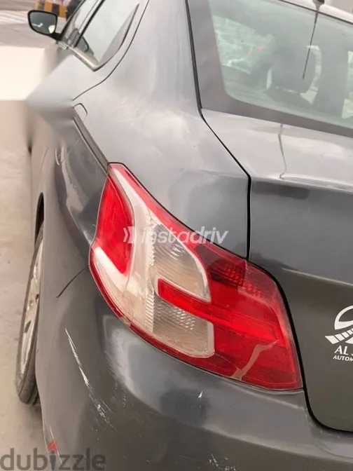 بيجو 301 2016 فضي مستعملة للبيع - 5