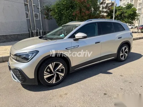 فولكس فاغن اي دي 6 2022 ذهبي مستعملة للبيع - 4