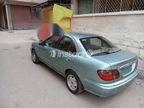 نيسان صنى 2002 أزرق غامق مستعملة للبيع - 5