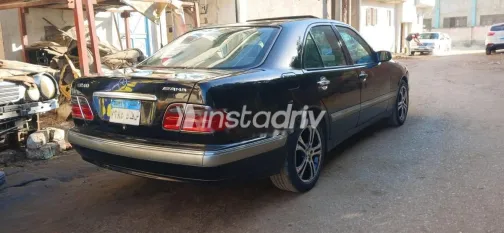 Mercedes E 240 2000 Black Used for Sale - 4
